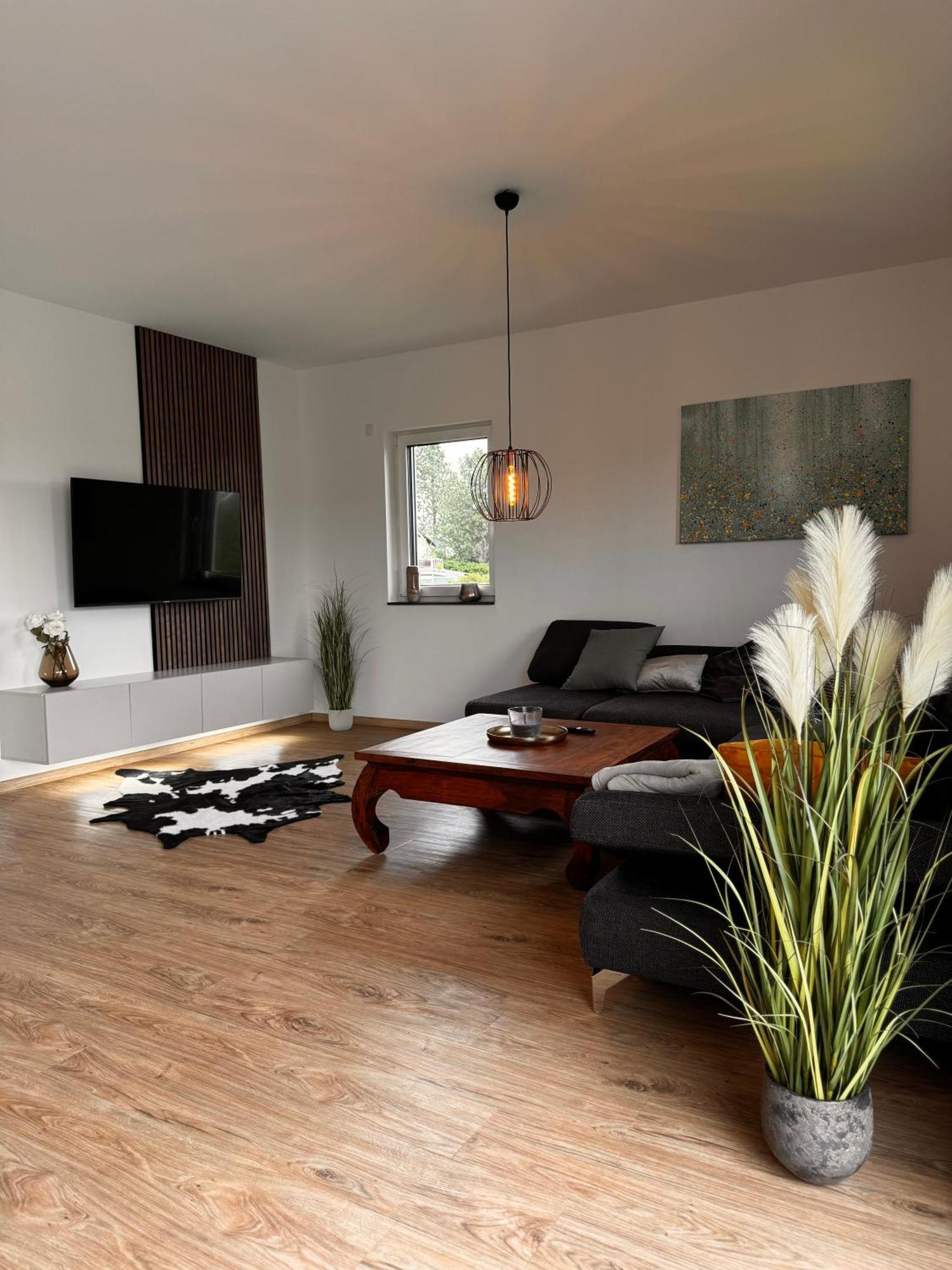 Traumhafter Ausblick, Modern Mit Komfort Und Stil Hardert Luaran gambar