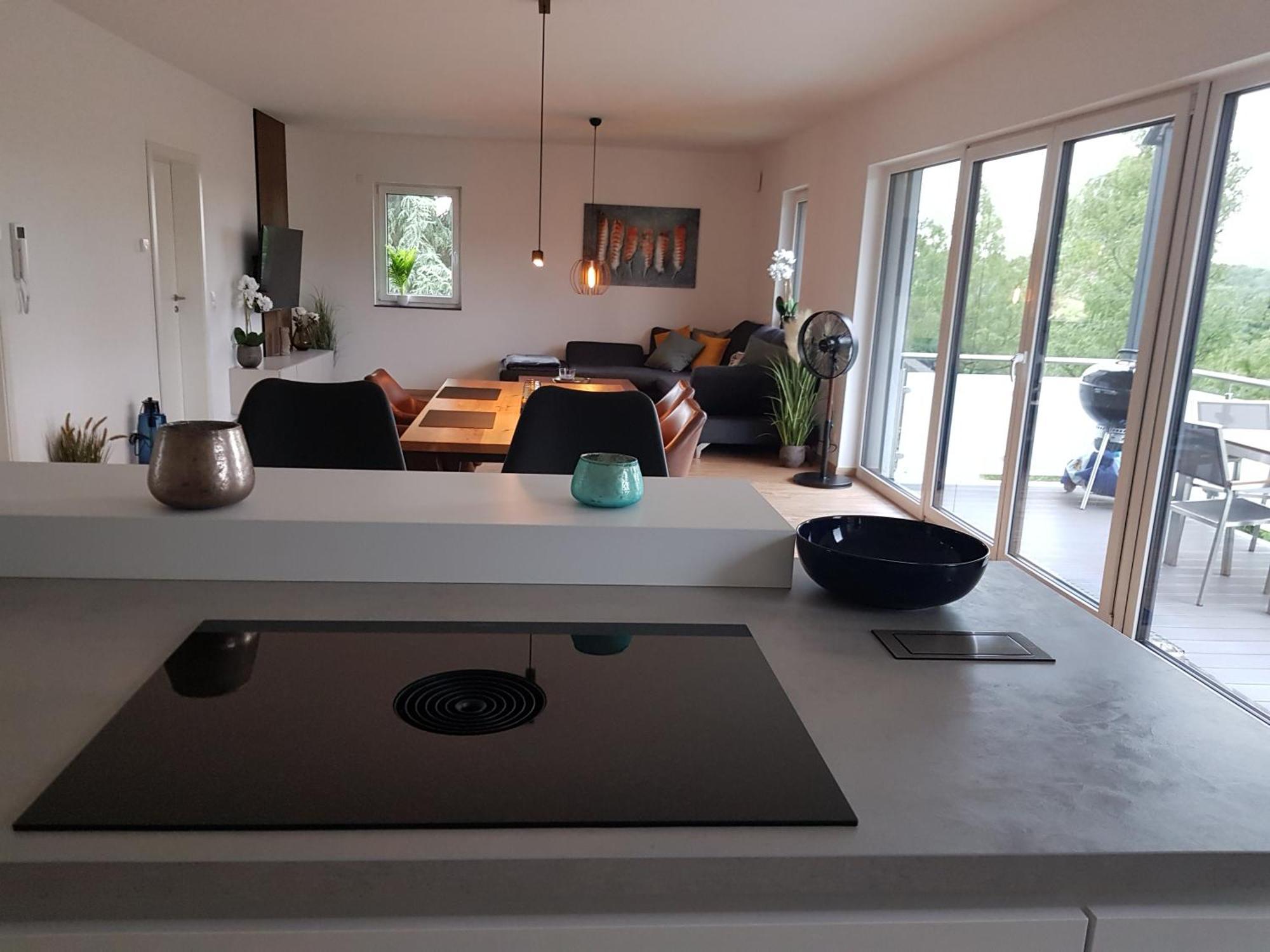 Traumhafter Ausblick, Modern Mit Komfort Und Stil Hardert Luaran gambar